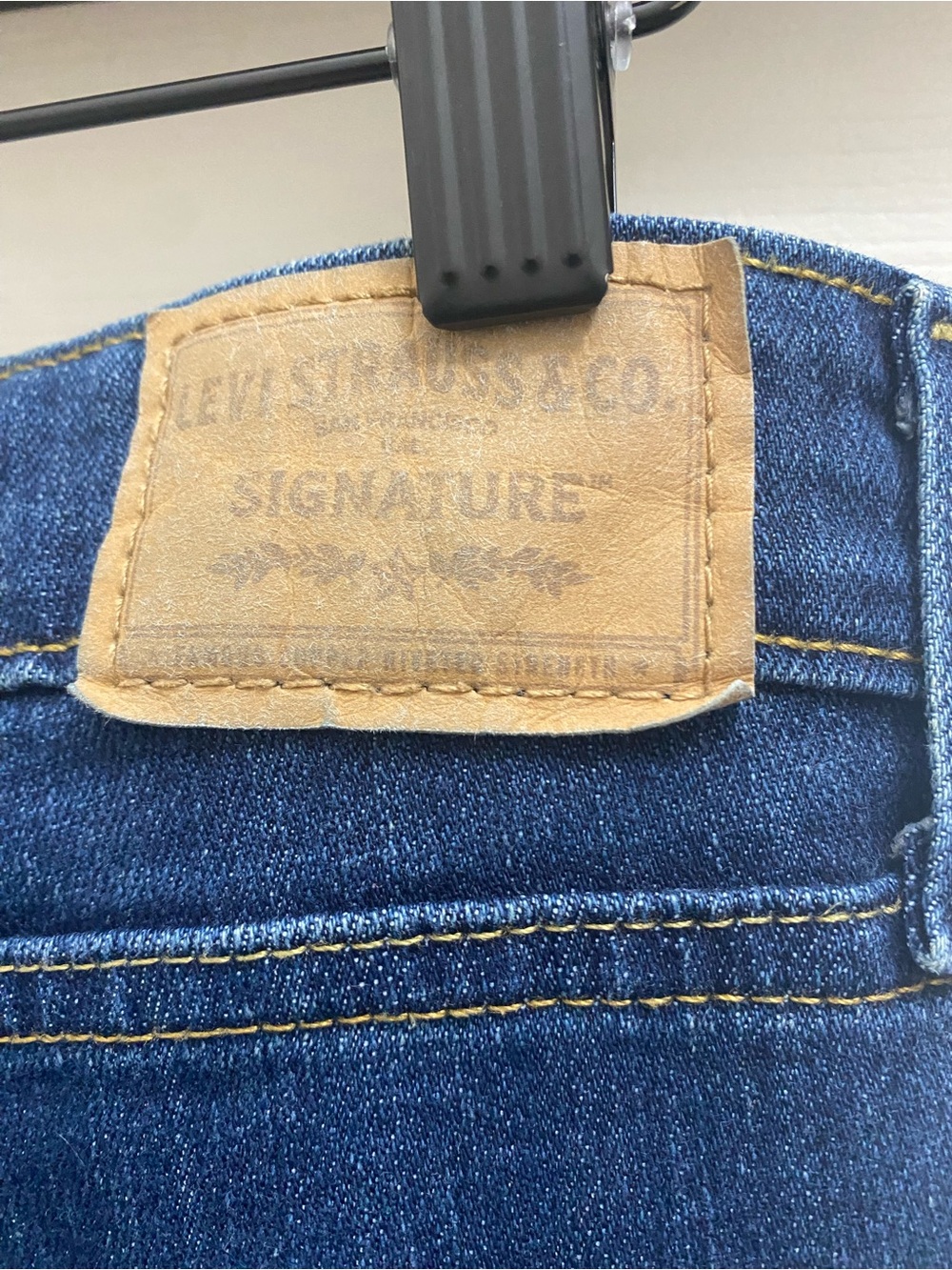 Levi Strauss Signature | Mid-Rise Straight Dark Blue Jeans - Picture 8 of 8